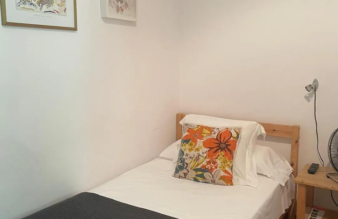 Hostal L'Ou De Reig-1
