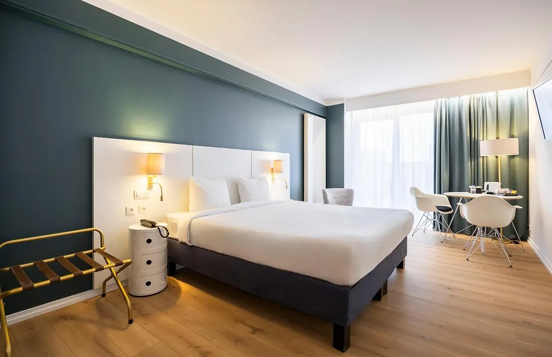 Hotel Louise-1