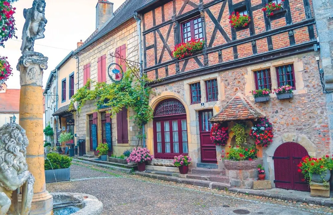 Logis Grand Hôtel Bourbon-Lancy-1