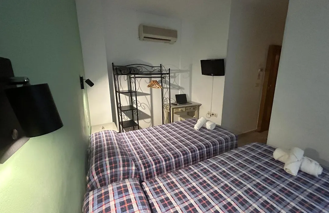 Hostal El Olivo-1