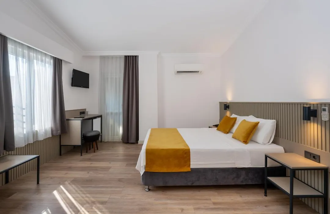 Lemon Hotel-1