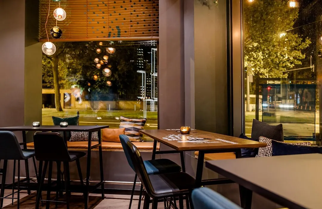 Motel One Wiesbaden-1