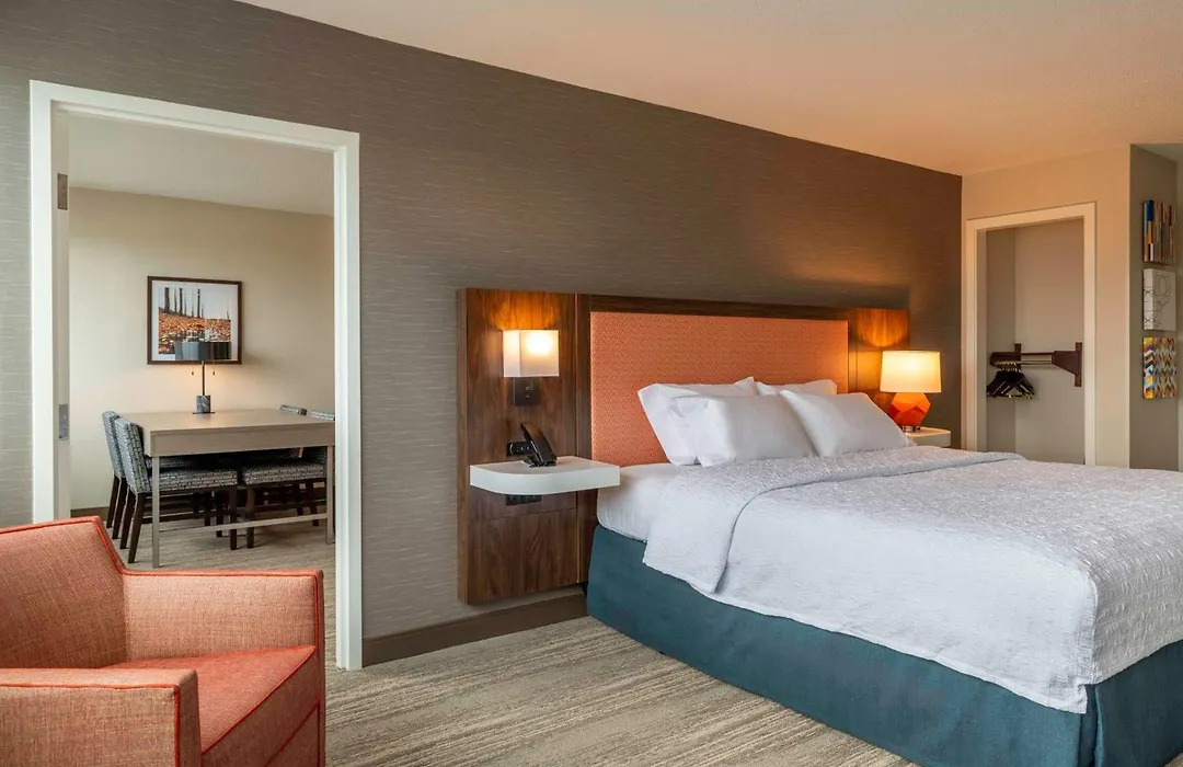 Hampton Inn Manchester Downtown-1