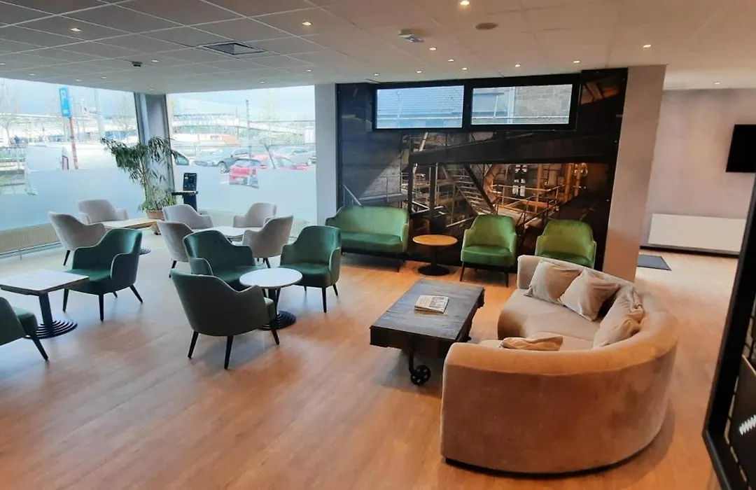 B&B Hotel Mons Gare-1
