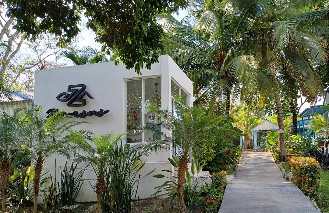 Zensus Eco Boutique Hotel-1