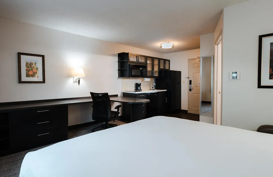 Sonesta Simply Suites Fort Worth-1