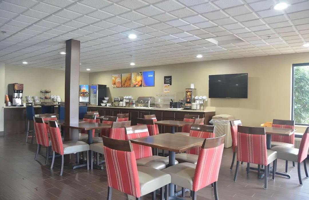 Comfort Inn & Suites Maumee - Toledo I80-90-1