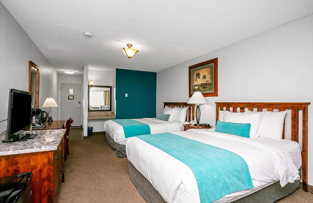 Tonquin Inn-1