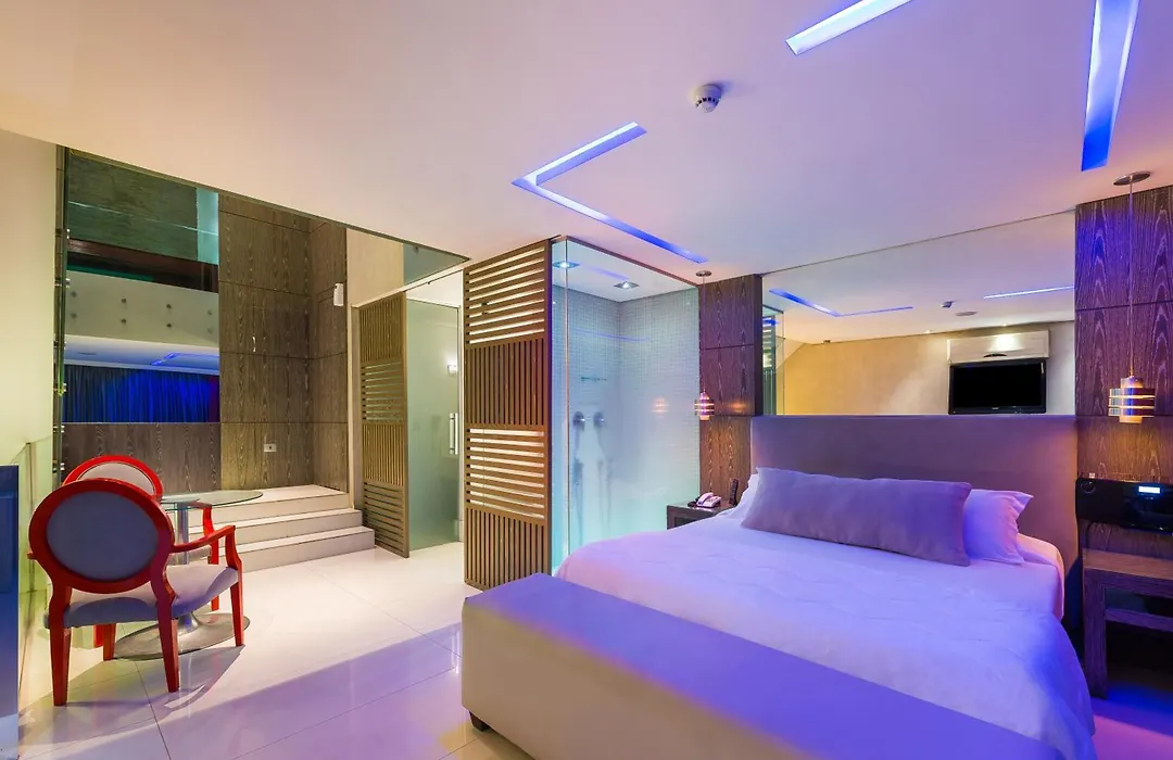 Apple Motel (Adults Only)-1