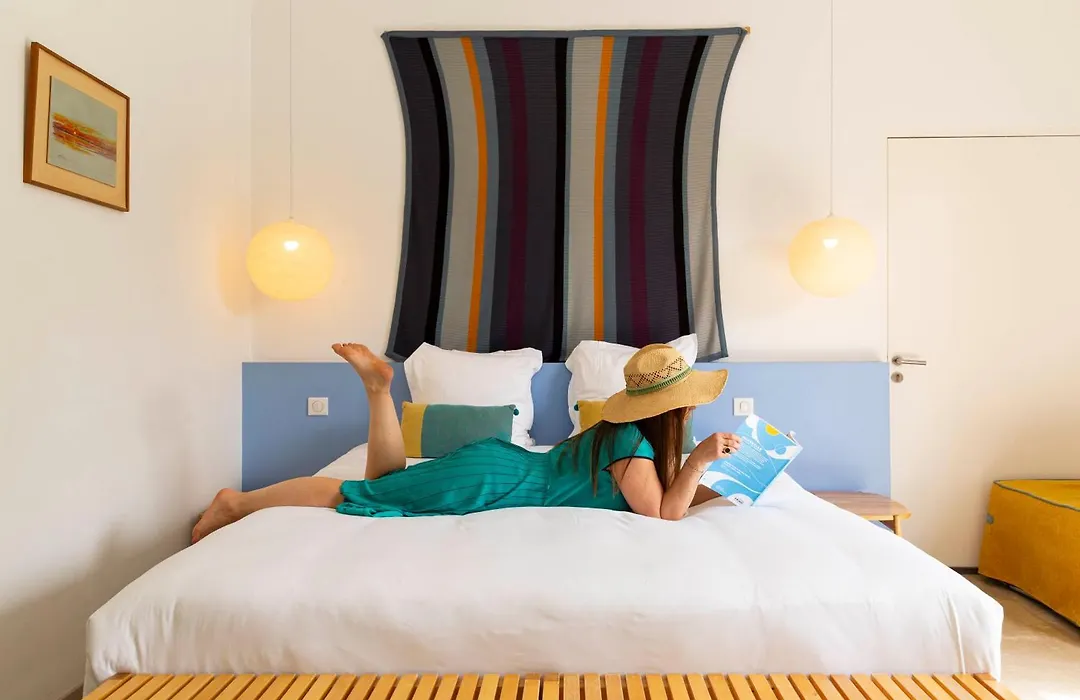 Hotel 96-1