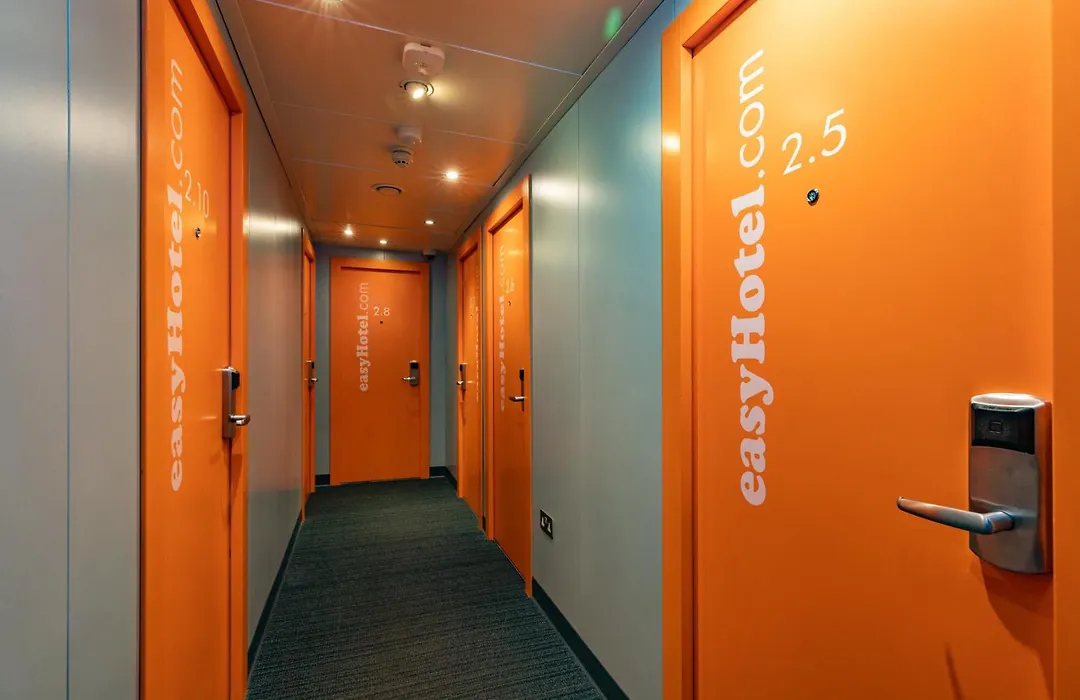 Easyhotel Edinburgh-1