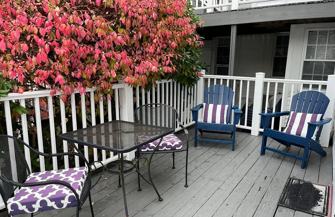 Abalonia Inn-1