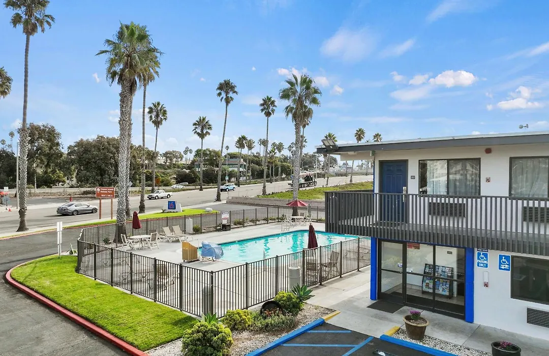 Motel 6-Ventura, Ca - Beach-1