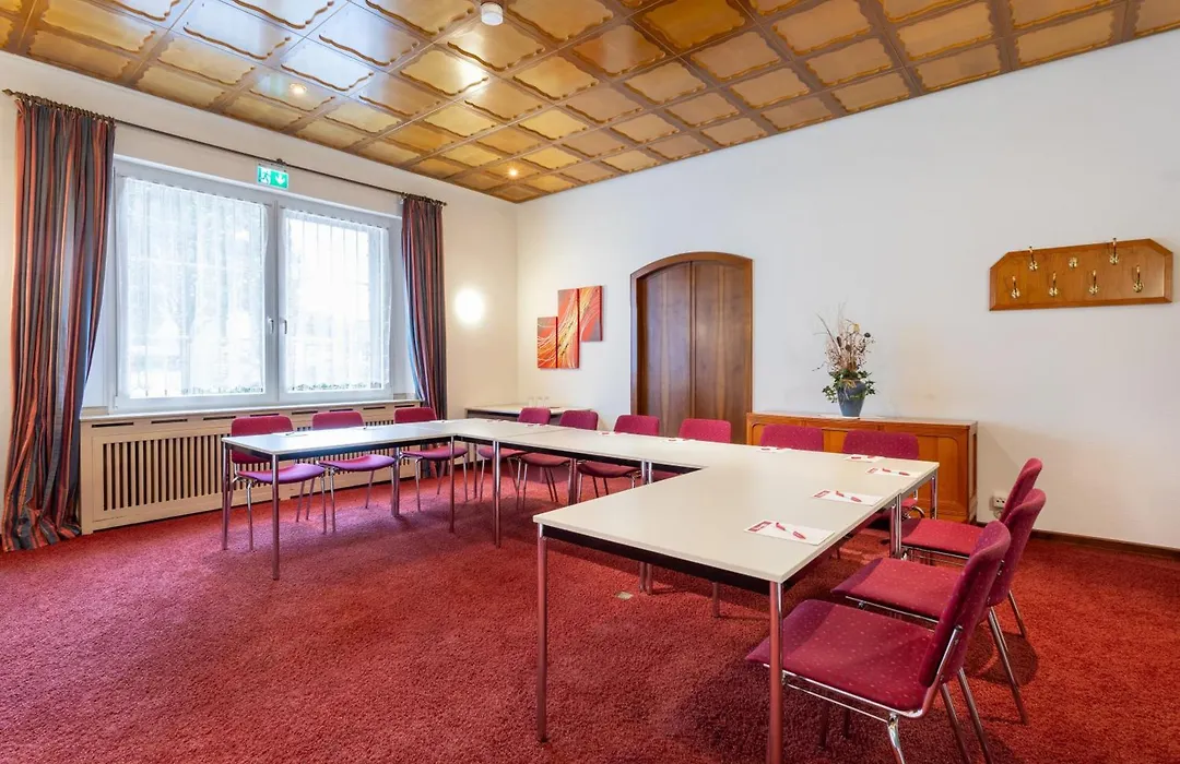 Montana Hotel Mönchengladbach-1