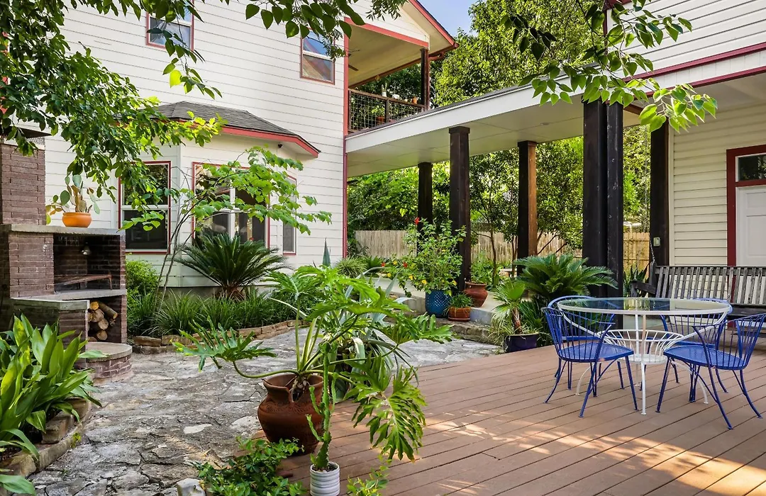 Brava House B&B-1