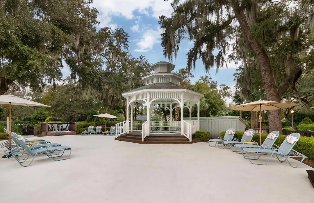 Best Western Plus St. Simons-1