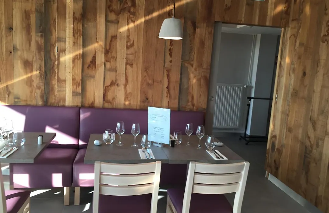 Hotel Les Galets Bleus-1