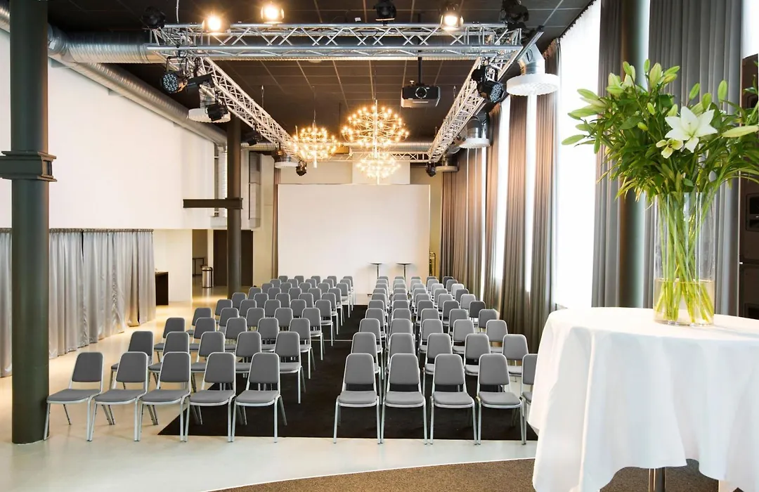 Courtyard By Marriott Stockholm Kungsholmen-1