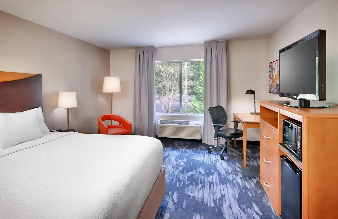 Fairfield Inn & Suites Seattle Bellevue/Redmond-1