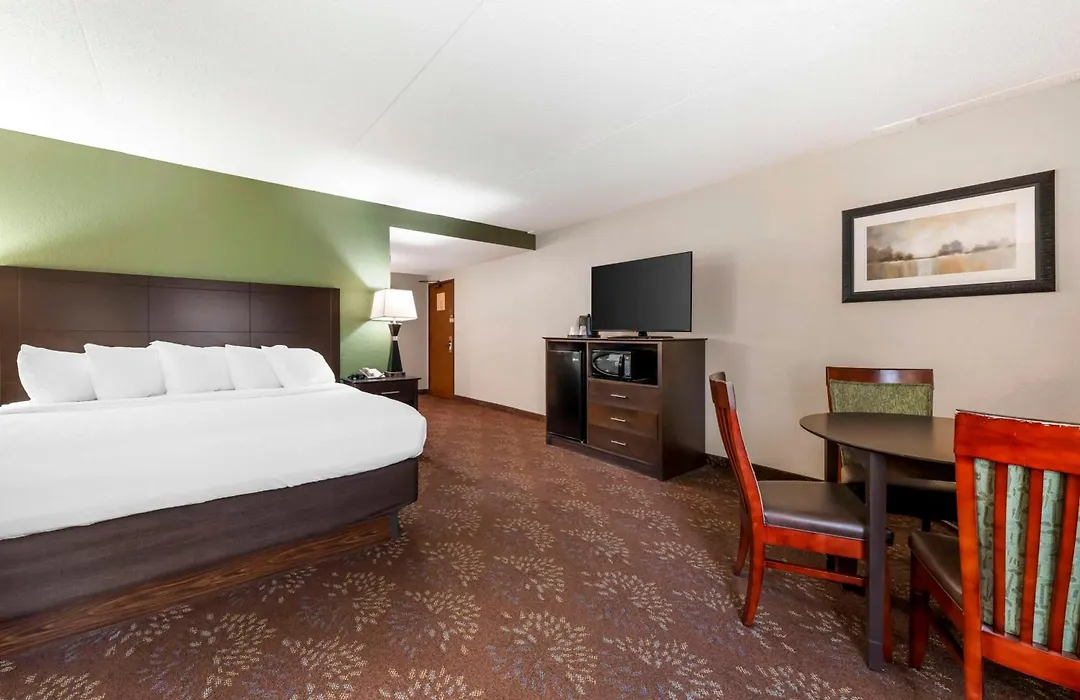 Best Western Plus New Ulm-1