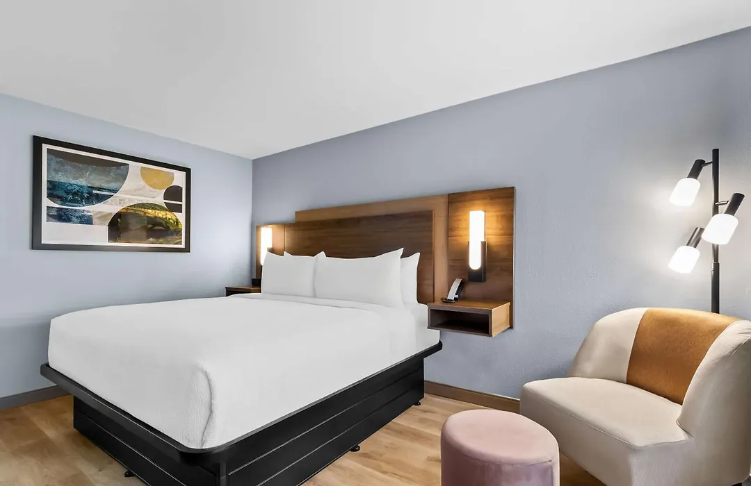Best Western Plus Fenton-1