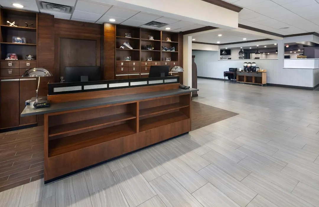 Doubletree By Hilton Manhattan, Ks-1