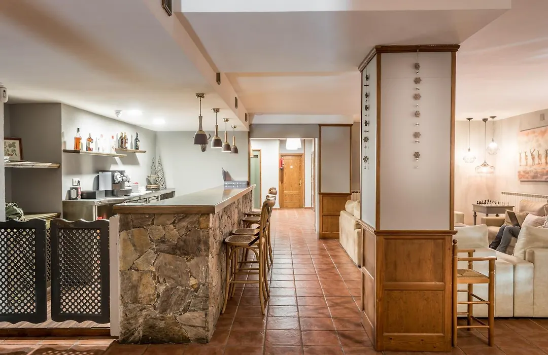 Hotel Snoe Beret-1