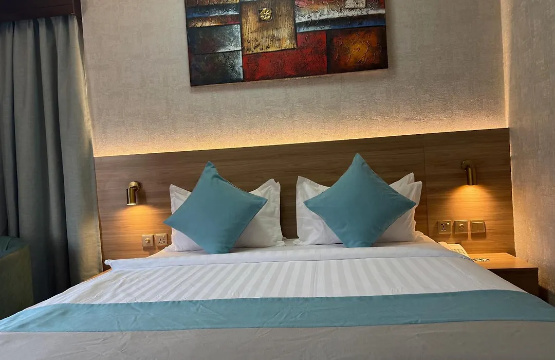 Strand Hotel-1
