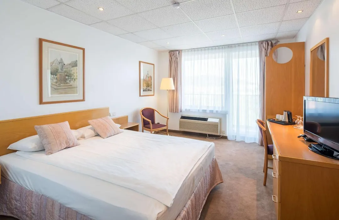 Best Western Hotel Jena-1