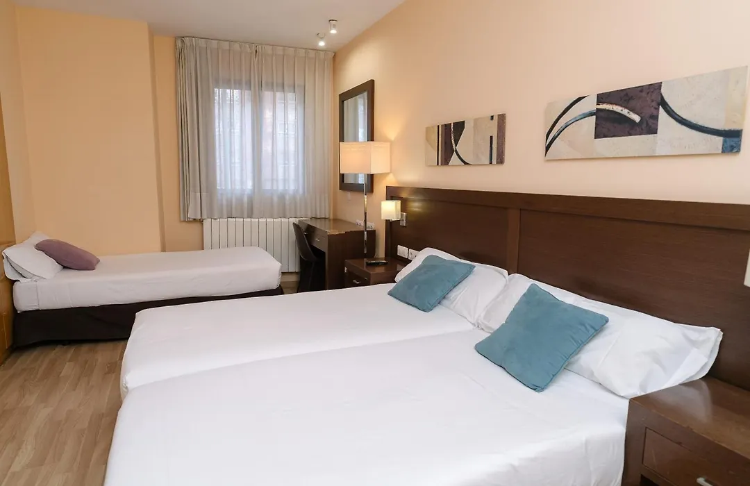 Hostal Acanto-1
