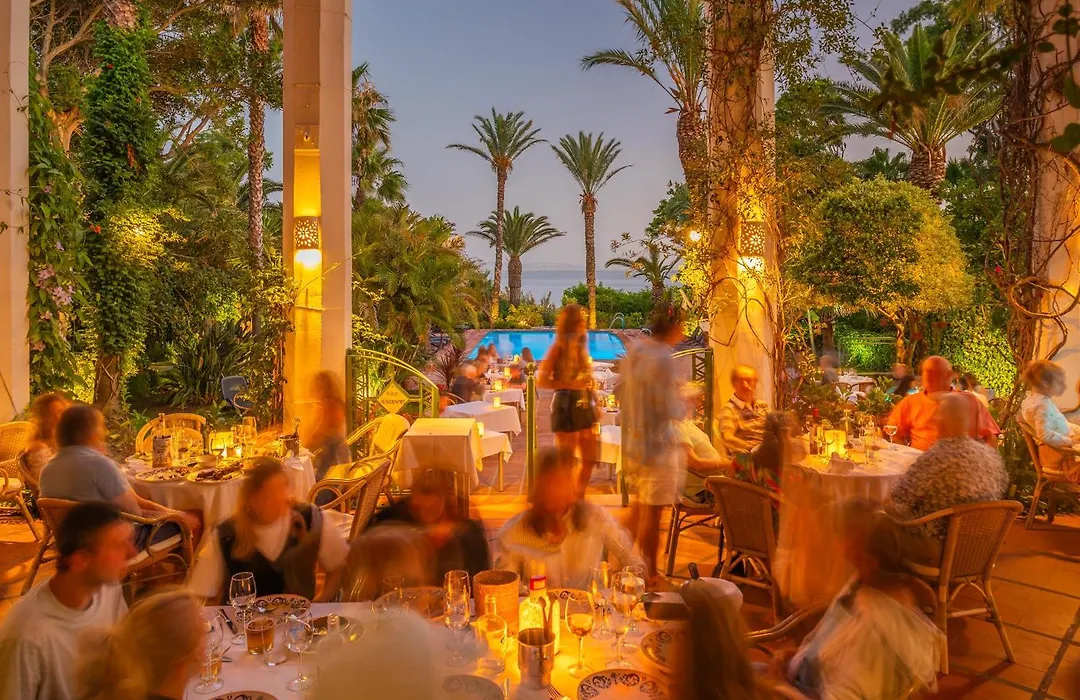 Hurricane Beach Hotel-1