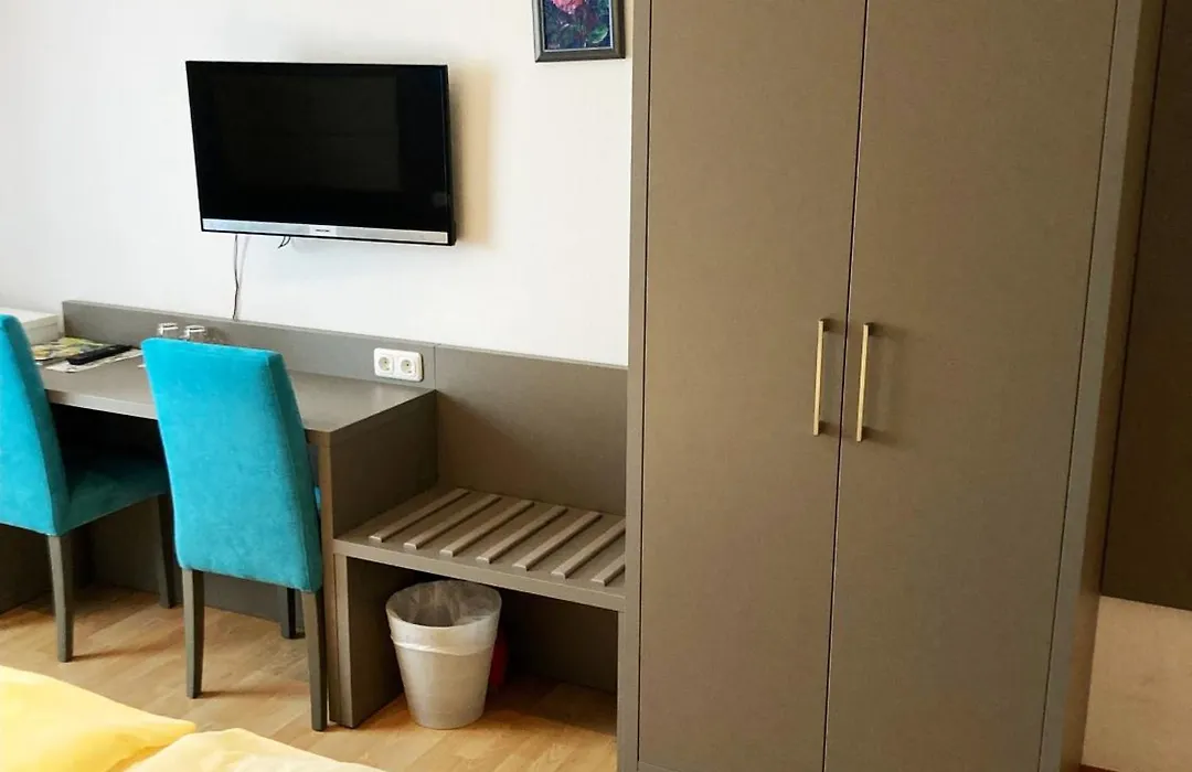 Familien- und Aparthotel Strandhof-1