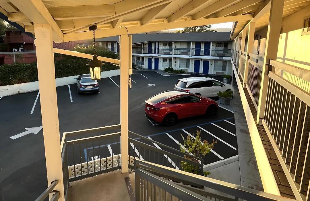 Inn By The Bay Monterey-1