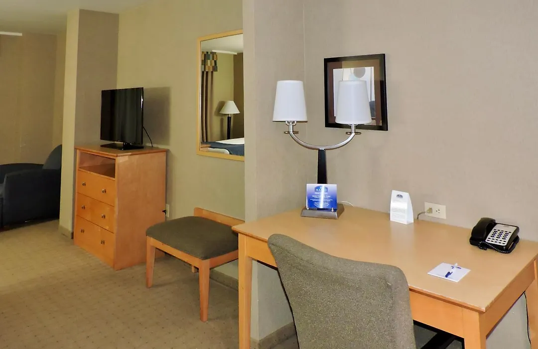 Marco Laguardia Hotel & Suites-1
