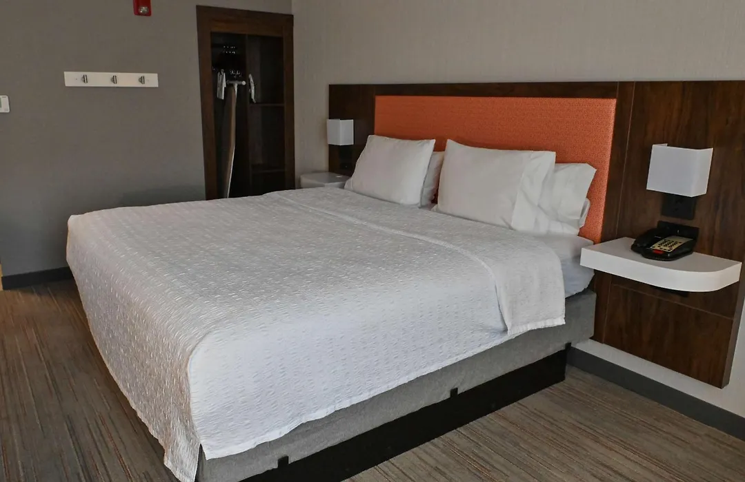Hampton Inn Fremont-1