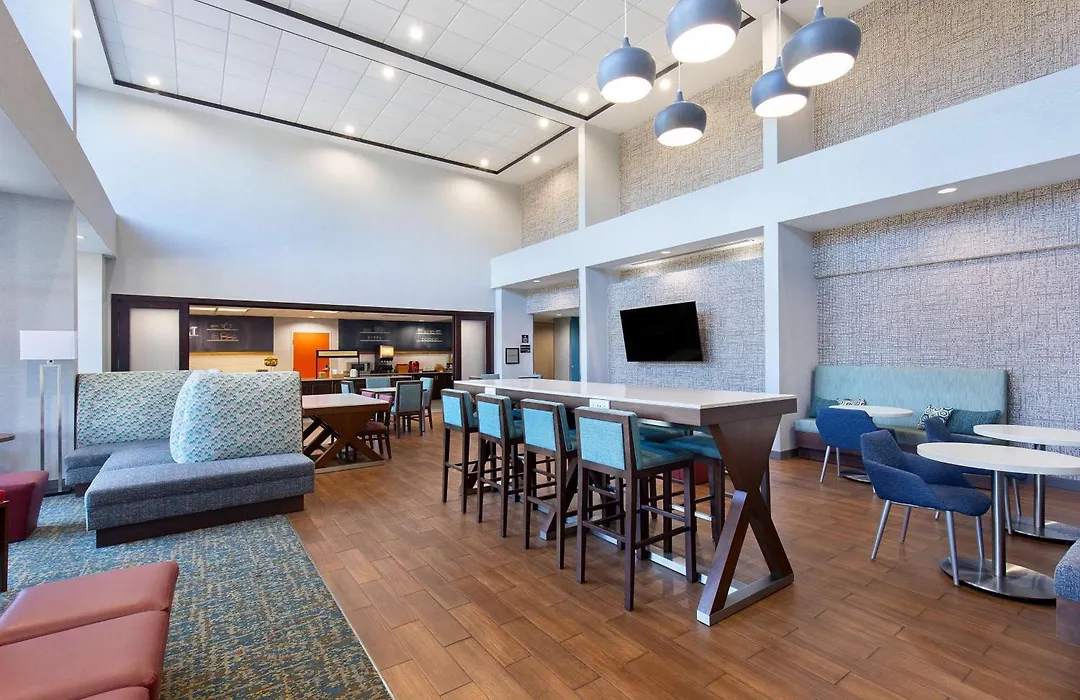 Hampton Inn Selma-1