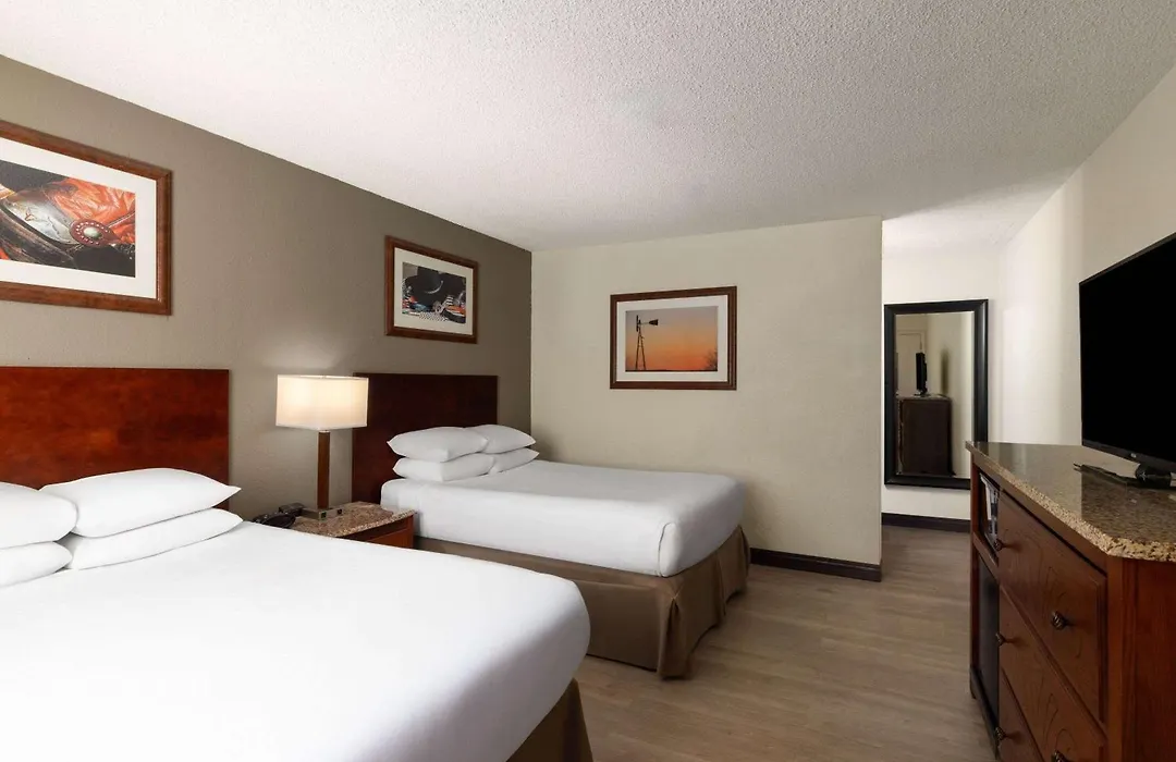 Ramada By Wyndham Elko Hotel At Stockmen'S Casino-1