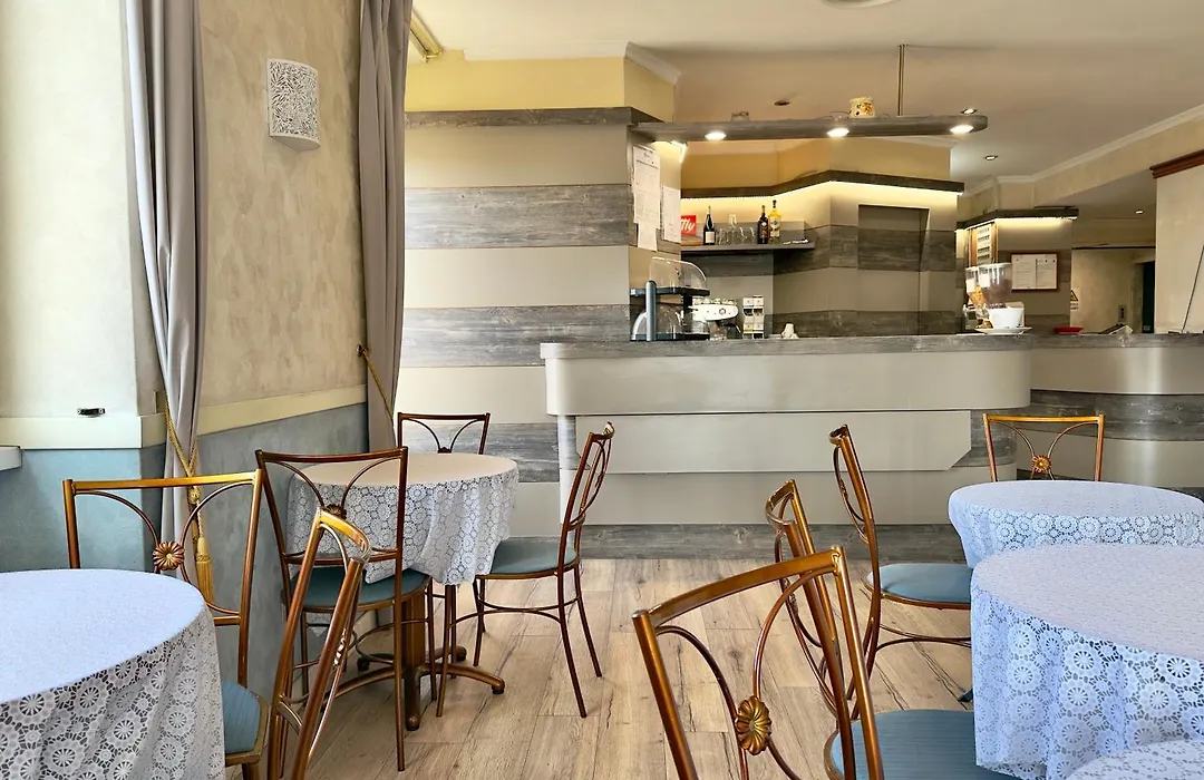 Hotel Laura-1
