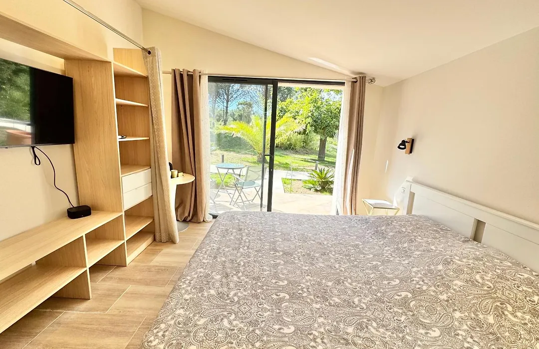 Villa La Source 83 - Room Close To St Tropez-1