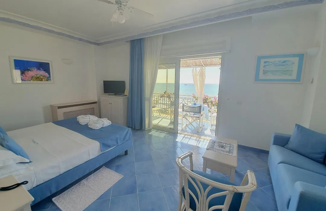 Hotel Aurora-1