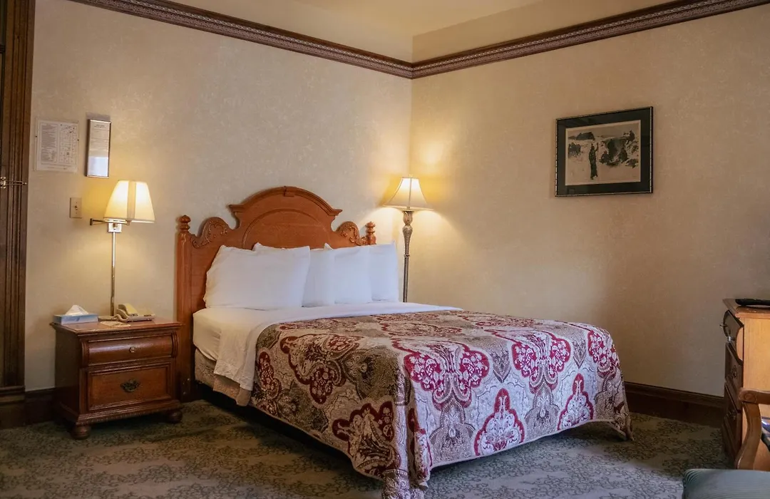 Historic Bullock Hotel-1