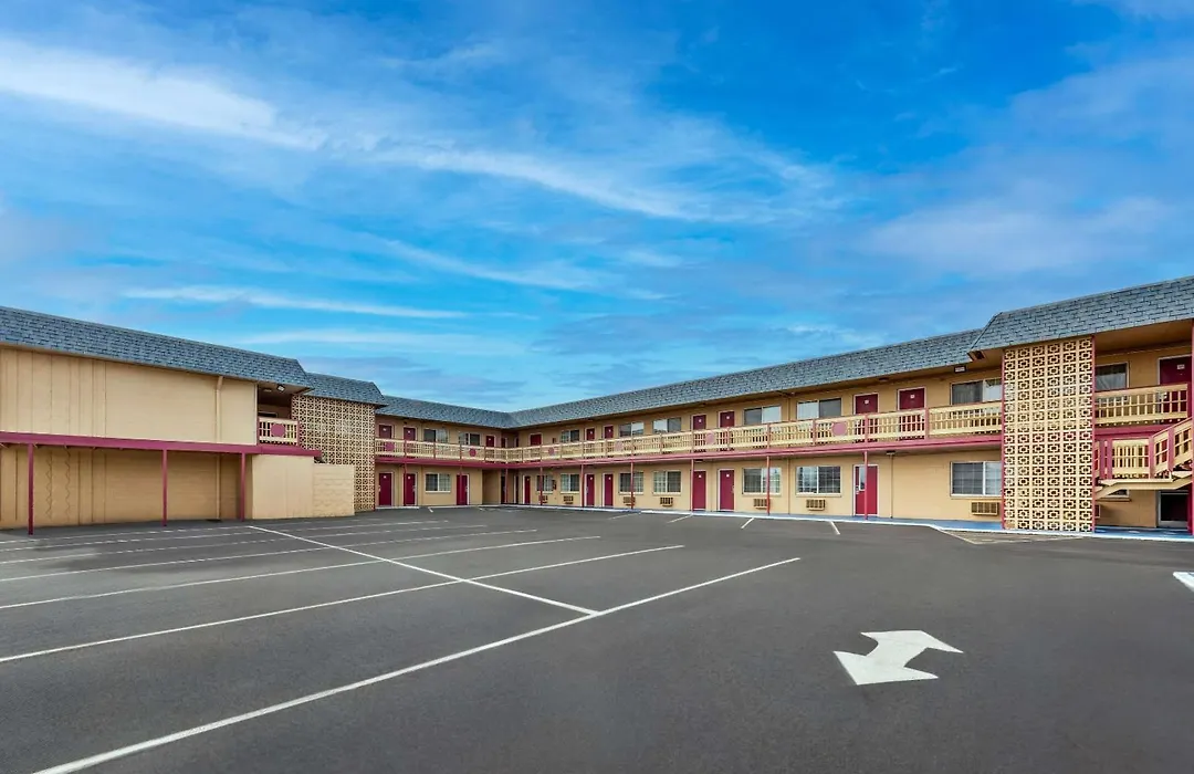 Econo Lodge Fallon Naval Air Station Area-1