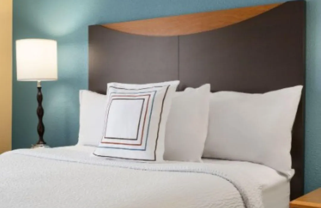 Fairfield Inn & Suites Springfield-1