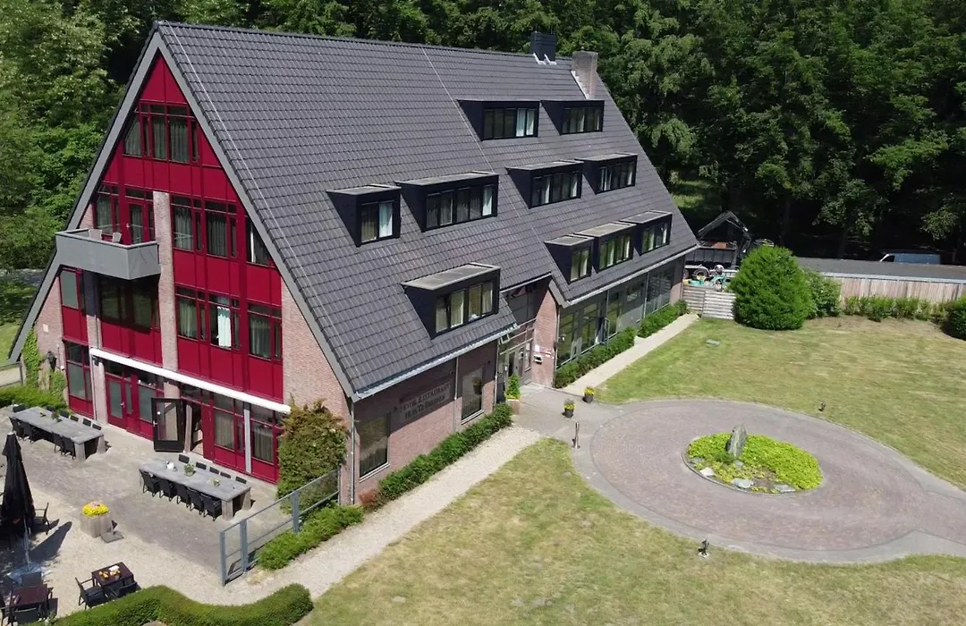 Fletcher Hotel Landgoed Huis te Eerbeek-1