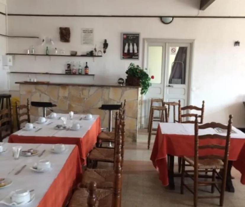 Hotel Les Calanques-1