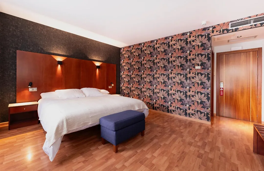 Hotel Doña Urraca-1