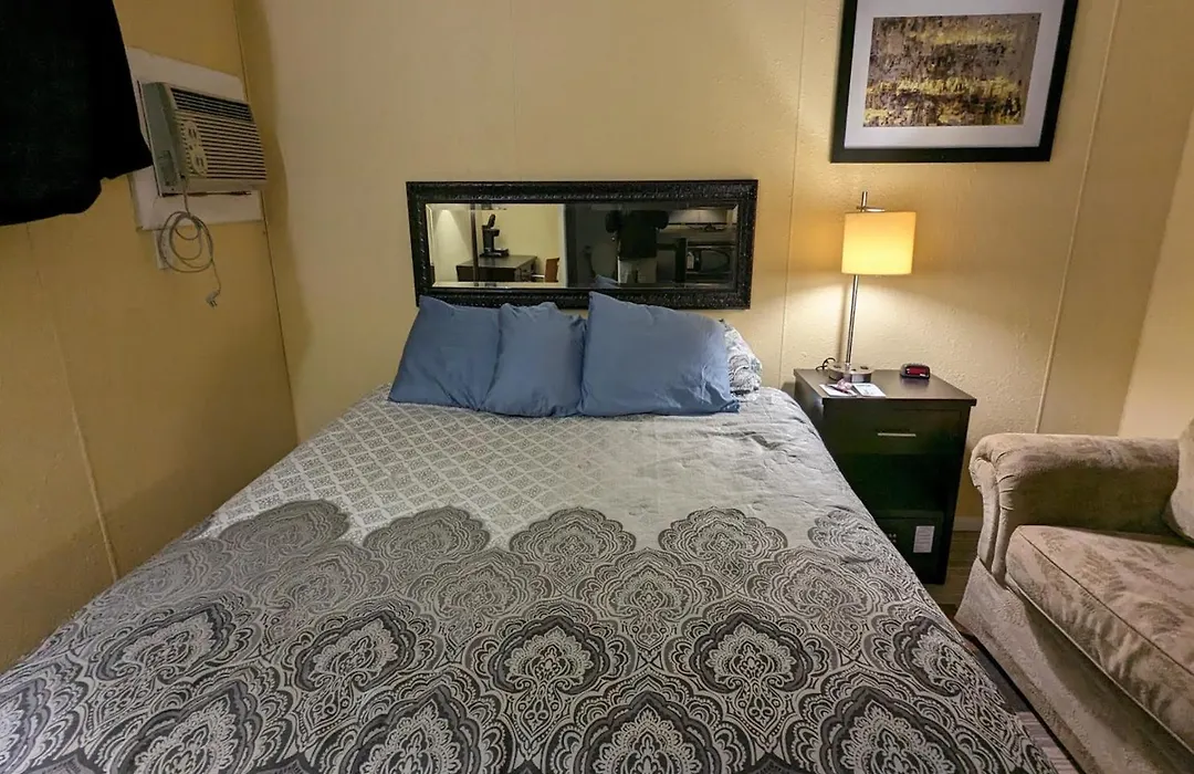 Colonial Inn Extended Stay By Oyo New Ulm-1