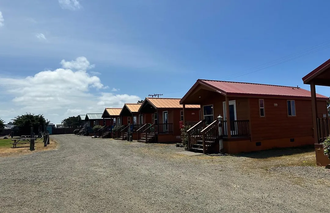Westport Inn Cabins-1