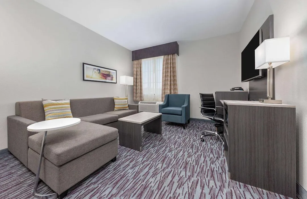 La Quinta By Wyndham Allen At The Village-1