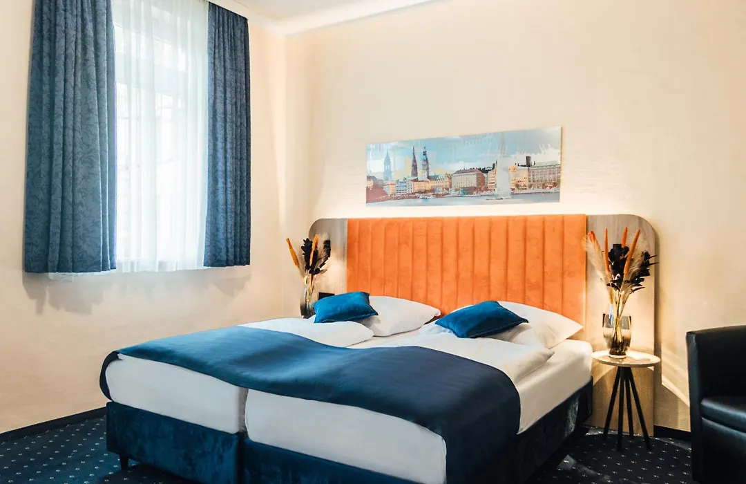Centrum Hotel Commerz am Bahnhof Altona-1